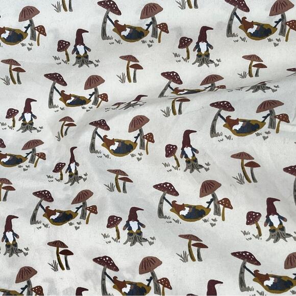 Cynthia Rowley gnomes mushrooms twin flat sheet - Picture 5 of 5